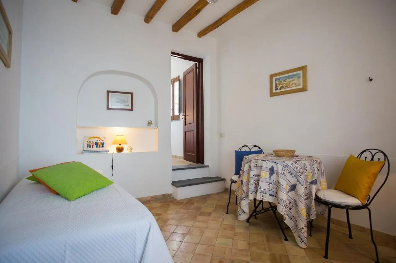 Villa House With Garden And Sea View In Lipari Italie